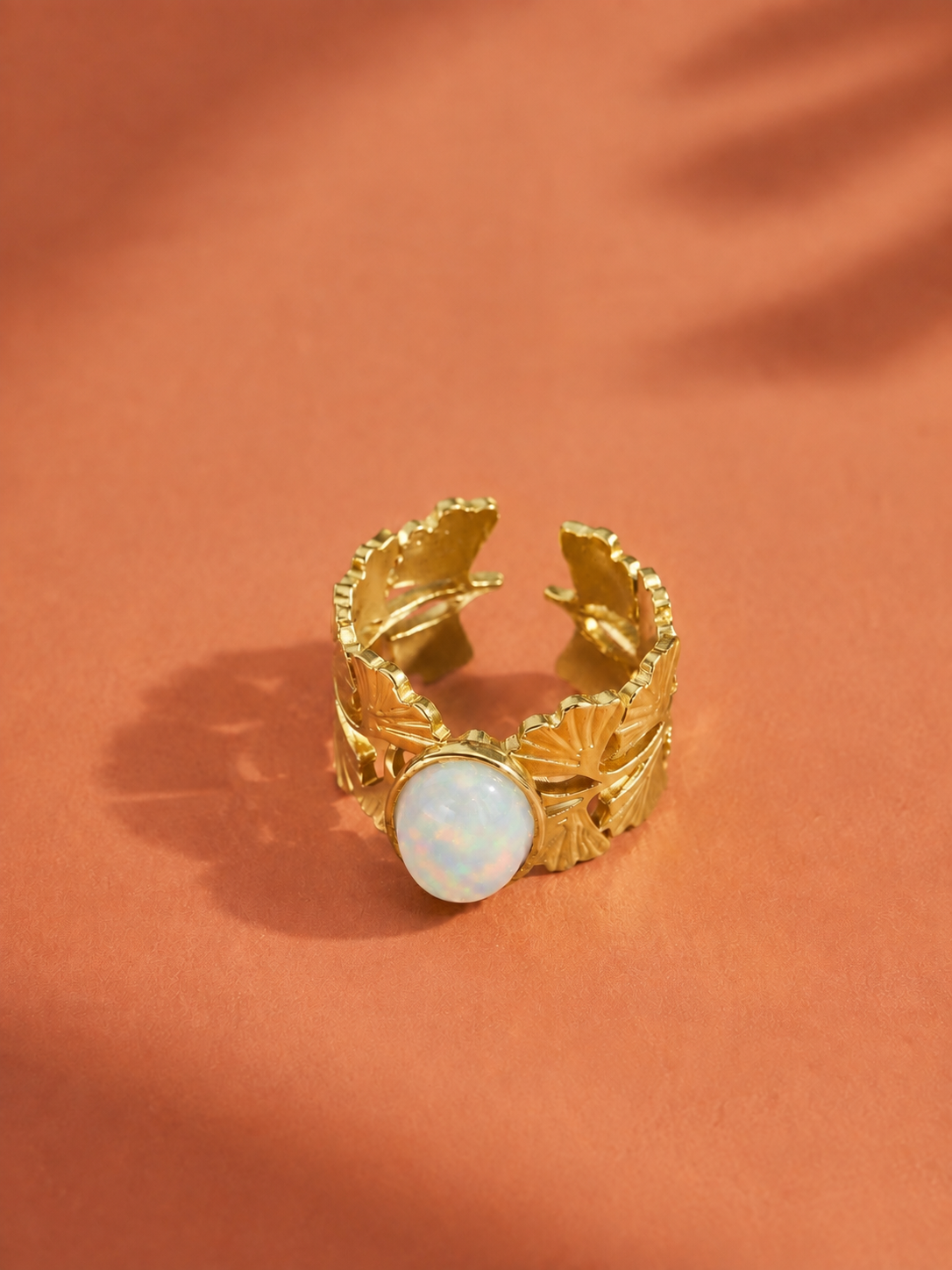 Bague FLORÉA — Pierre Naturelle & Feuillage Doré | Univers Végétal