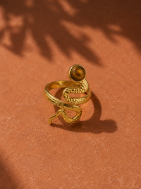Bague TERRA — Œil de Tigre & Or 24k | Univers Terre