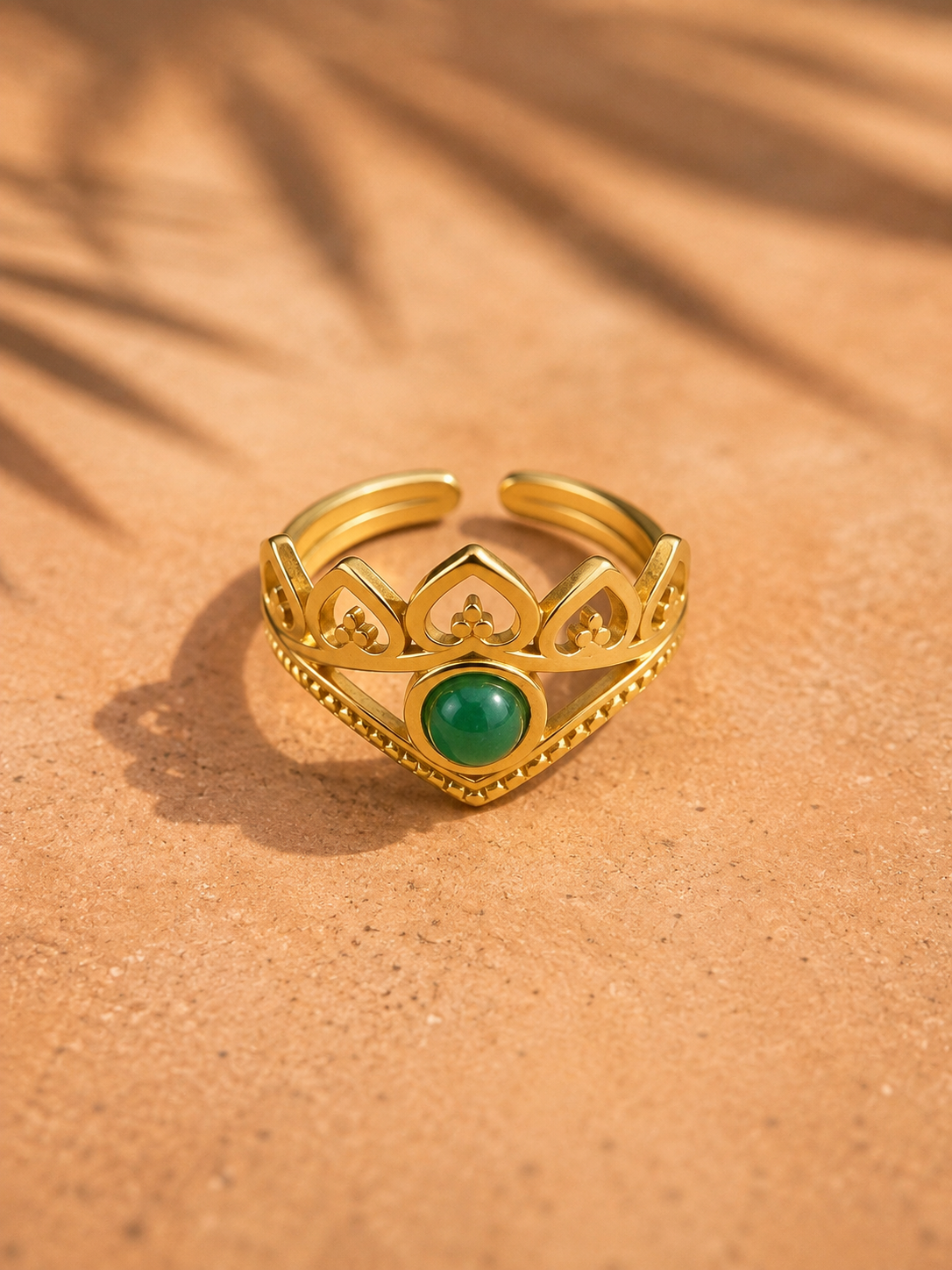 Bague DAUPHINE — Jade Vert & Couronne Dorée 24k | Parisienne Chic