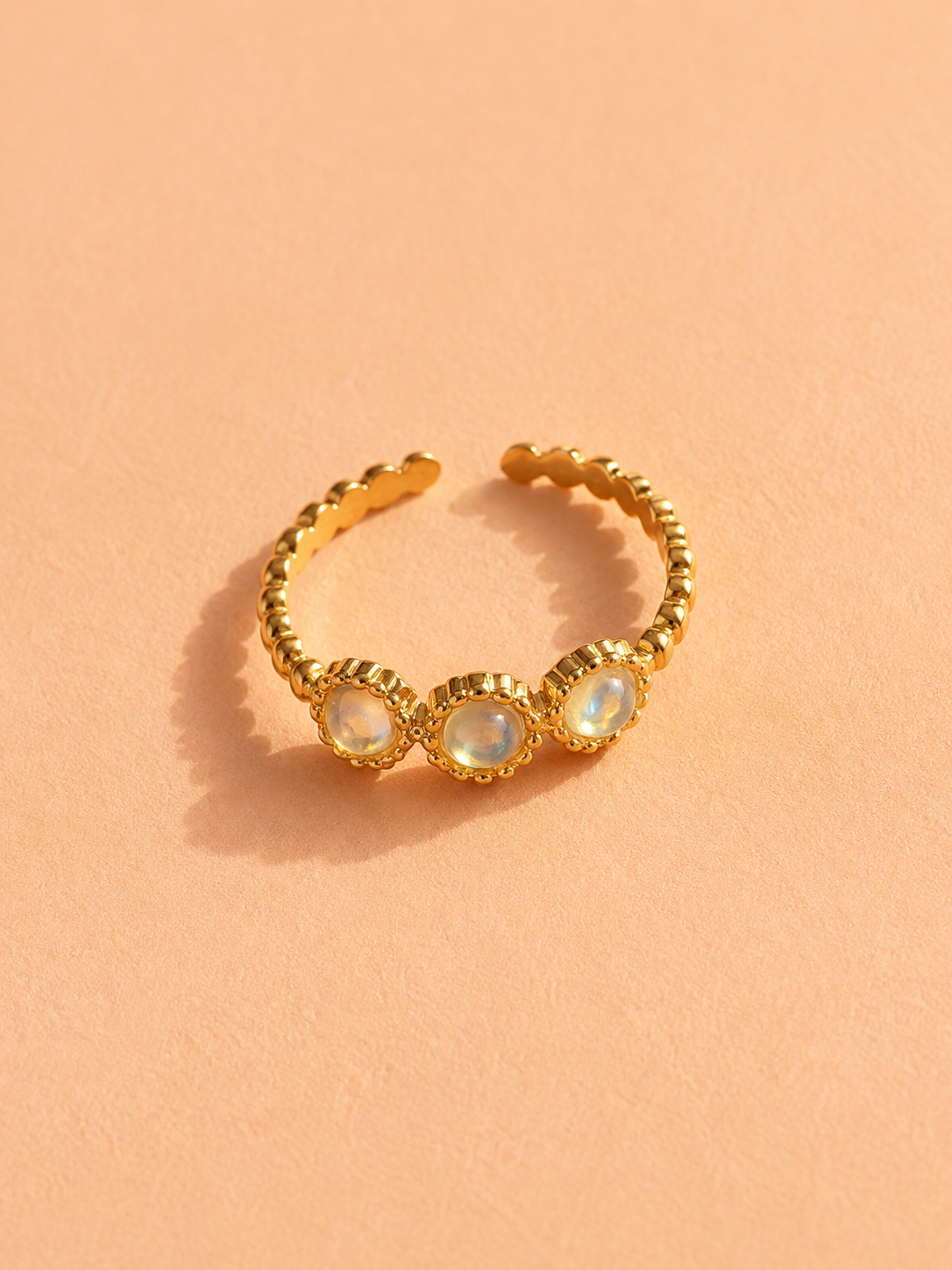 Bague CÉLESTE — Trio d’Opales & Or 24k | Parisienne Chic