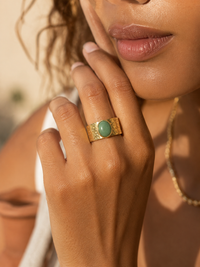 Bague MINERA — Pierre Naturelle & Or 24k Martelé | Univers Terre