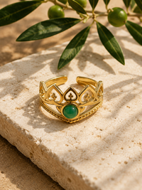 Bague DAUPHINE — Jade Vert & Couronne Dorée 24k | Parisienne Chic