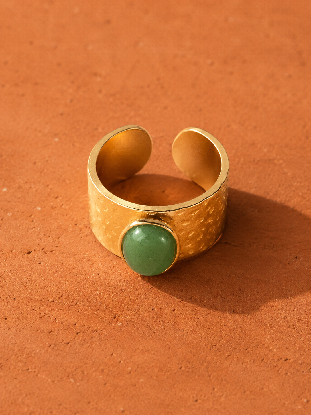 Bague MINERA — Pierre Naturelle & Or 24k Martelé | Univers Terre