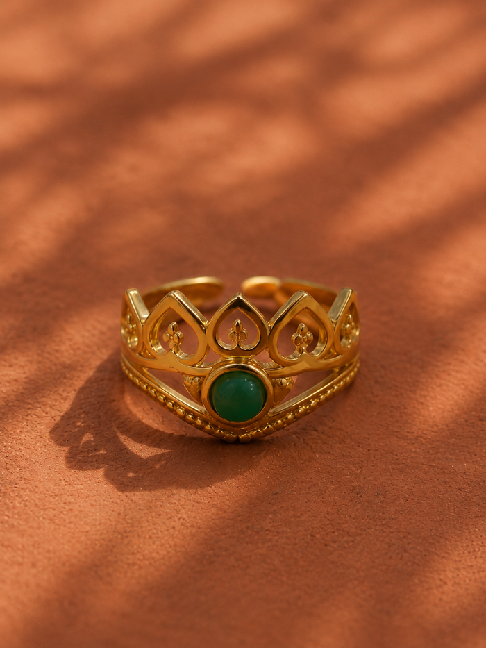 Bague DAUPHINE — Jade Vert & Couronne Dorée 24k | Parisienne Chic