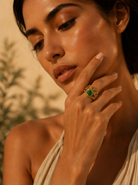 Bague DAUPHINE — Jade Vert & Couronne Dorée 24k | Parisienne Chic