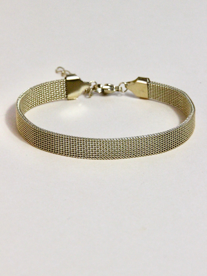 Isla bracelet - large gold mesh in stainless steel