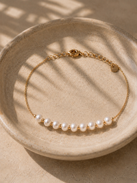 Bracelet Sweet Lily | Perles d'Eau Douce & Chaîne Dorée – Univers Parisienne chic