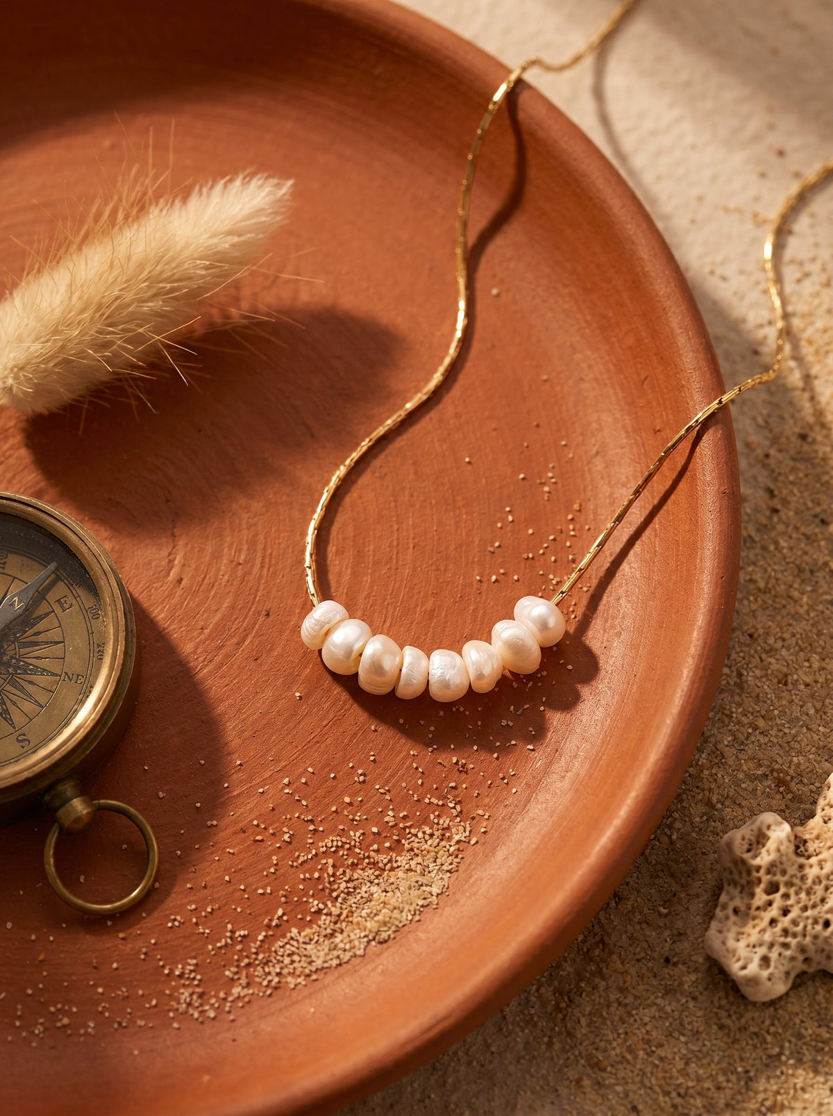 Collier Versailles | Perles Baroques & Chaîne Serpent Dorée – Univers Parisienne Chic