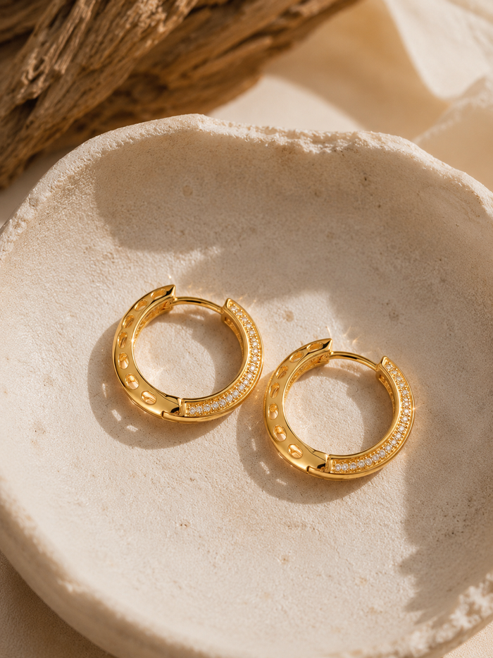 Créoles Rive Gauche | Zirconium Pavé & Or 18k – Univers Parisienne Chic