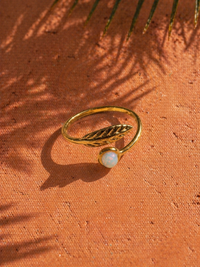 Bague Nature | Feuille Dorée & Pierre Opale – Univers Végétale