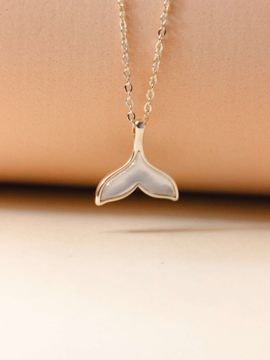 collier pendentif dauphin bohème
