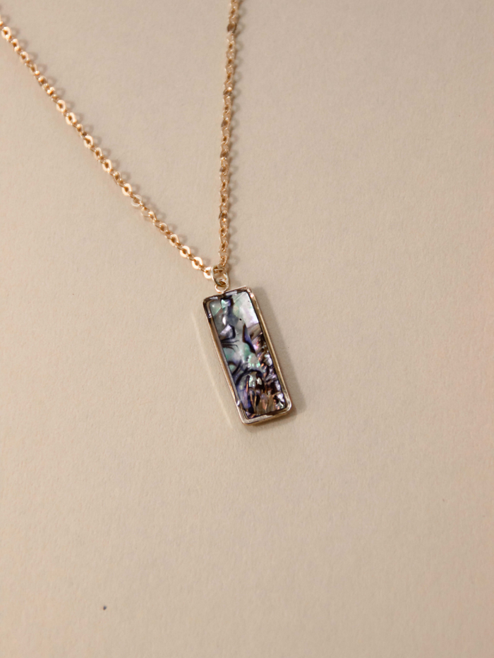 collier pendentif rectangle abalone
